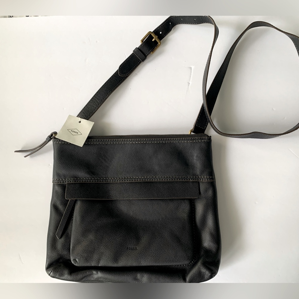 Fossil Crossbody 🖤